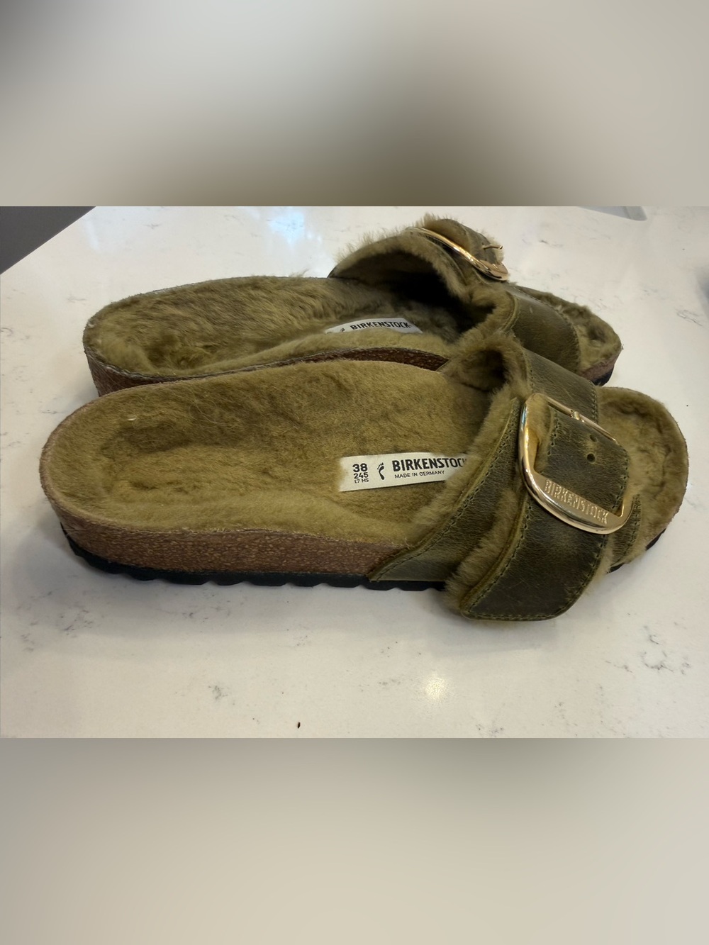 Birkenstock Madrid Big Buckle Shearling Oiled Leather Sandals in Olive Sz 38 - Picture 4 of 8